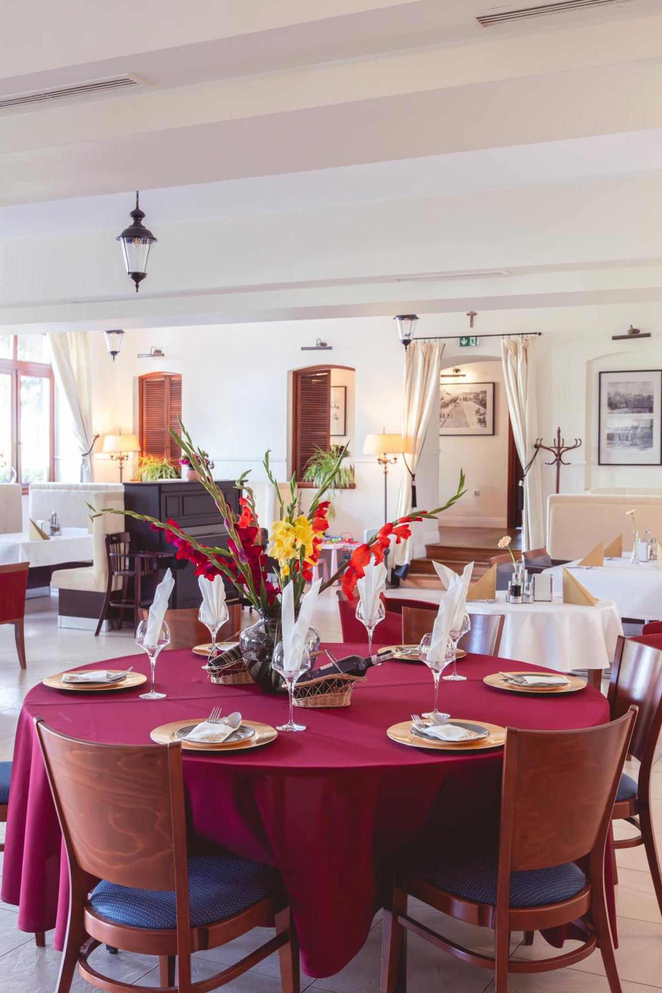 Hotel Skala Biała Podlaska Εξωτερικό φωτογραφία
